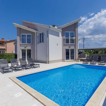 Holiday Home Villa Gocci By Interhome Kmeti Екстериор снимка