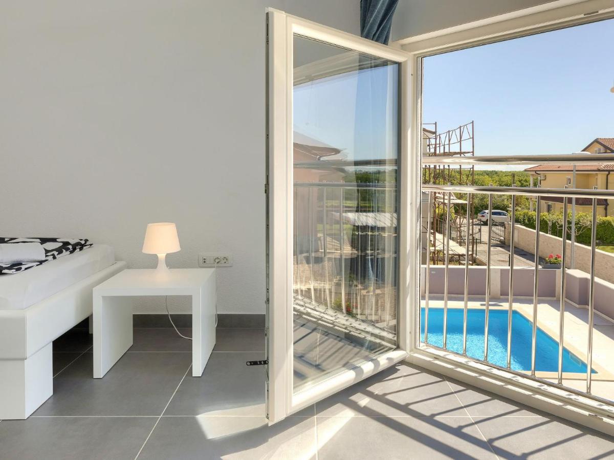 Holiday Home Villa Gocci By Interhome Kmeti Екстериор снимка