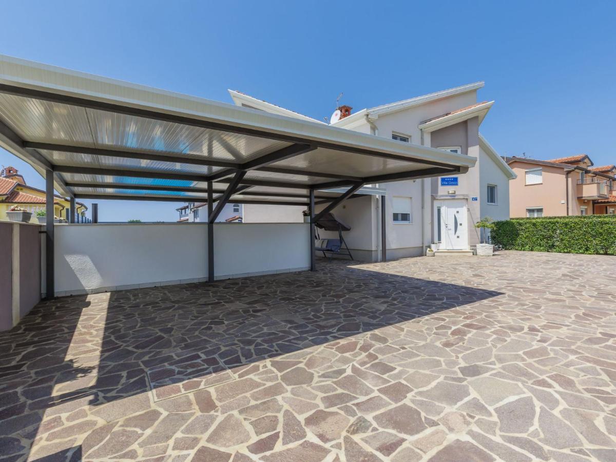 Holiday Home Villa Gocci By Interhome Kmeti Екстериор снимка
